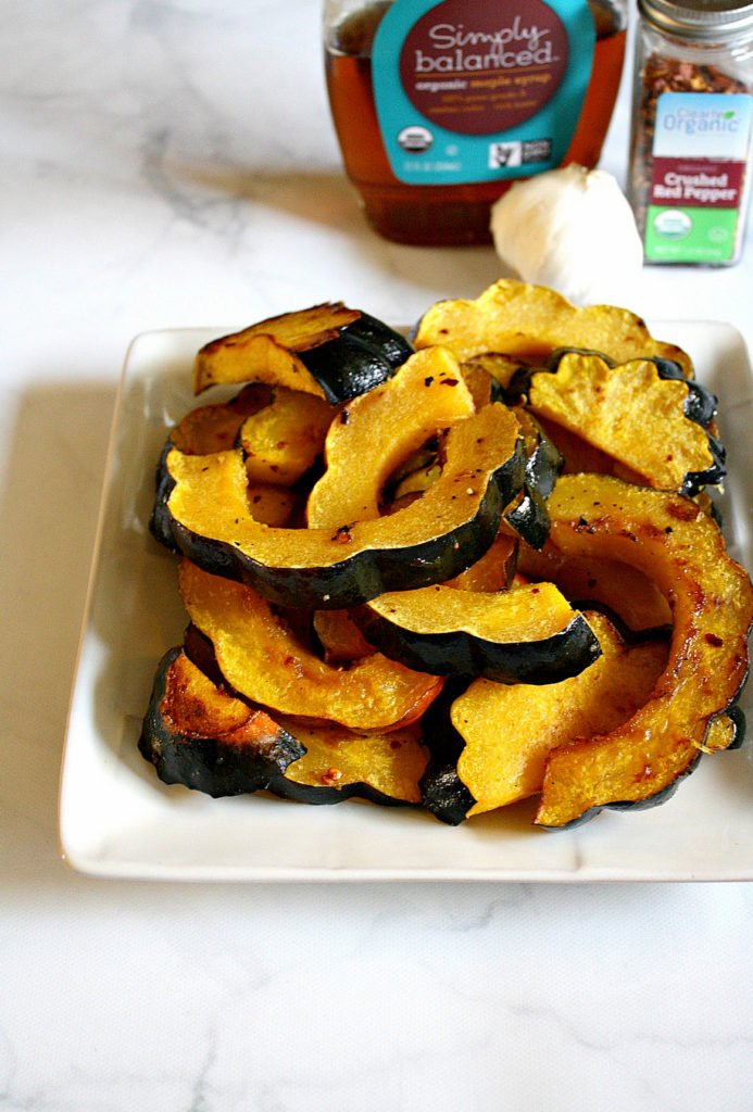 roasted acorn squash recipe maple syrup